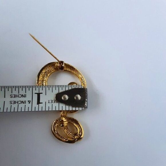 Vintage "E"  initial Gold Tone Brooch - Picture 4 of 7